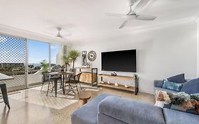 2 Bedroom Coastal Getaway With Ocean Views!